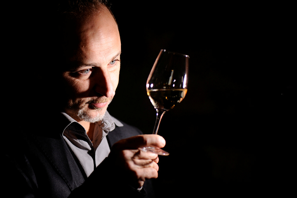 THƯỞNG THỨC RƯỢU VANG SAO CHO ĐÚNG ĐIỆU